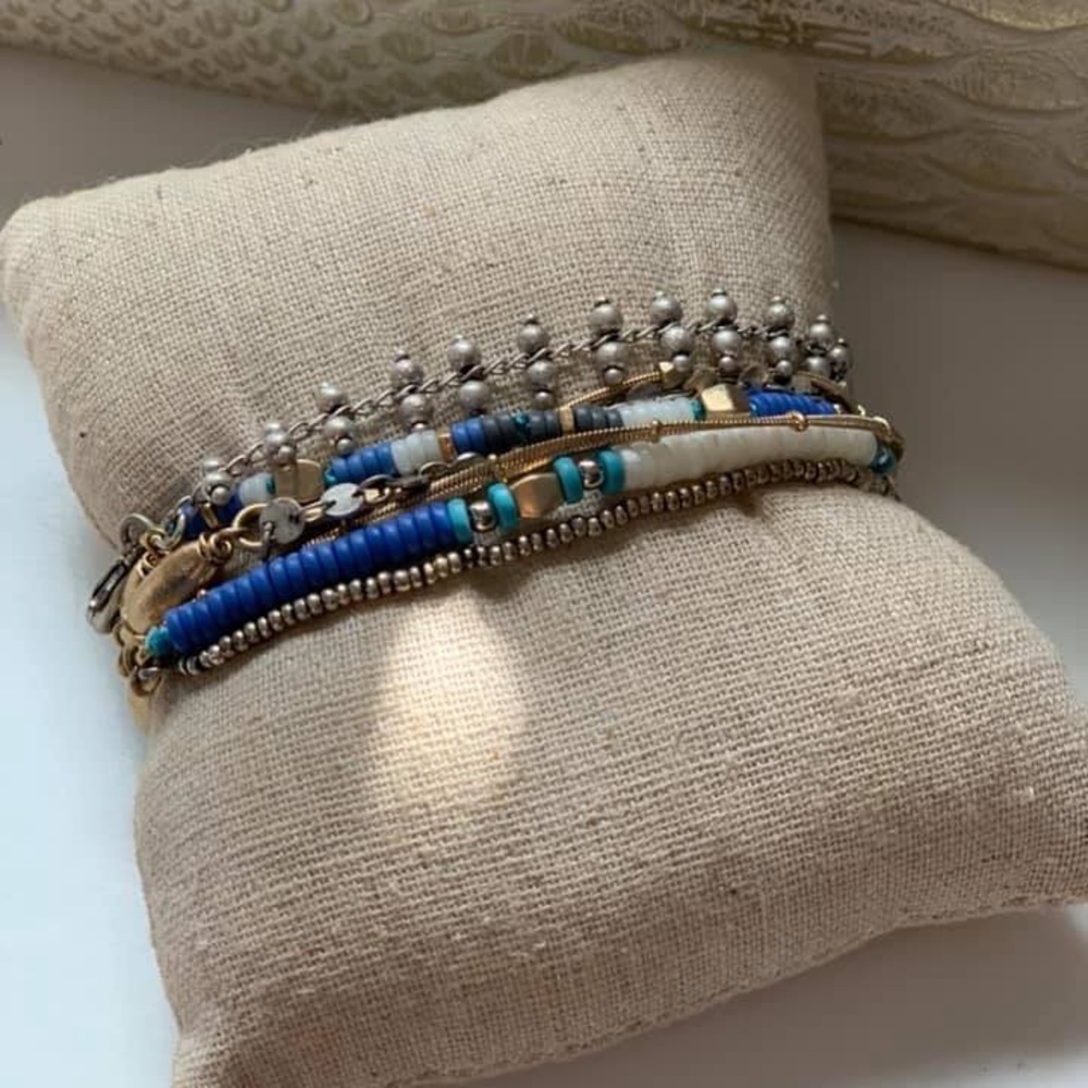 Stella & Dot wrap bracelet blue gold silver